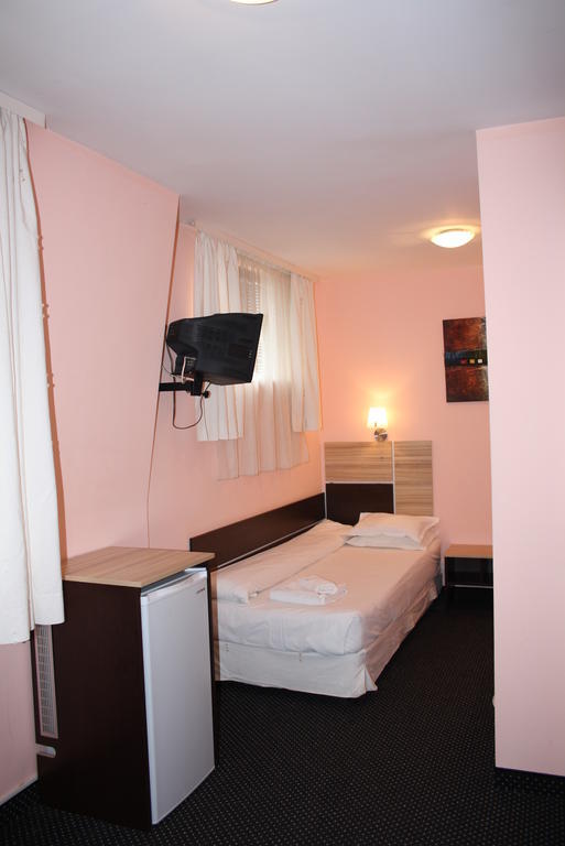 Hotel Orlando Sofia Esterno foto